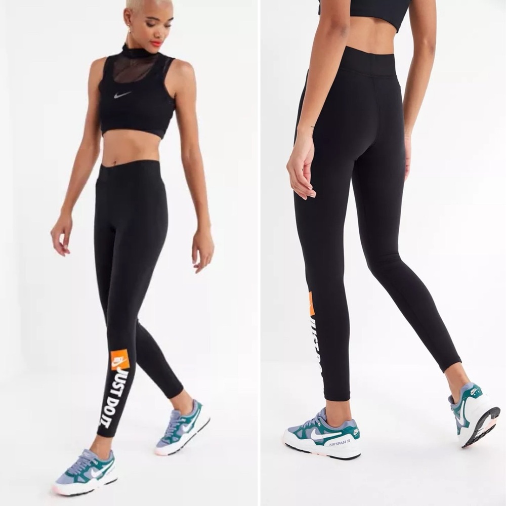NWOT Nike Just Do it Graphic Print Black Leggings Size M